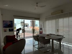 East Coast Hill (D16), Terrace #482348481